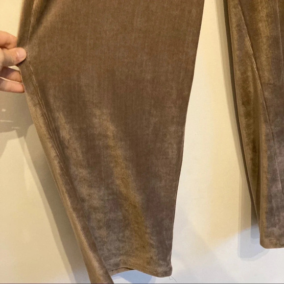 Soft Surroundings Velvet Ribbed Wide Leg Pants Sz M Latte - Picture 2 of 6